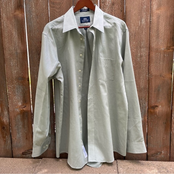 STAFFORD Men’s Pale Green Button Down Long Sleeve Dress Shirt Size 17 36-37 - Picture 1 of 10
